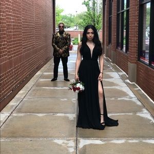 Black prom dress